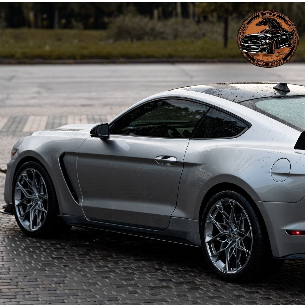 Which Is Better Camaro Or Mustang Dark Horse